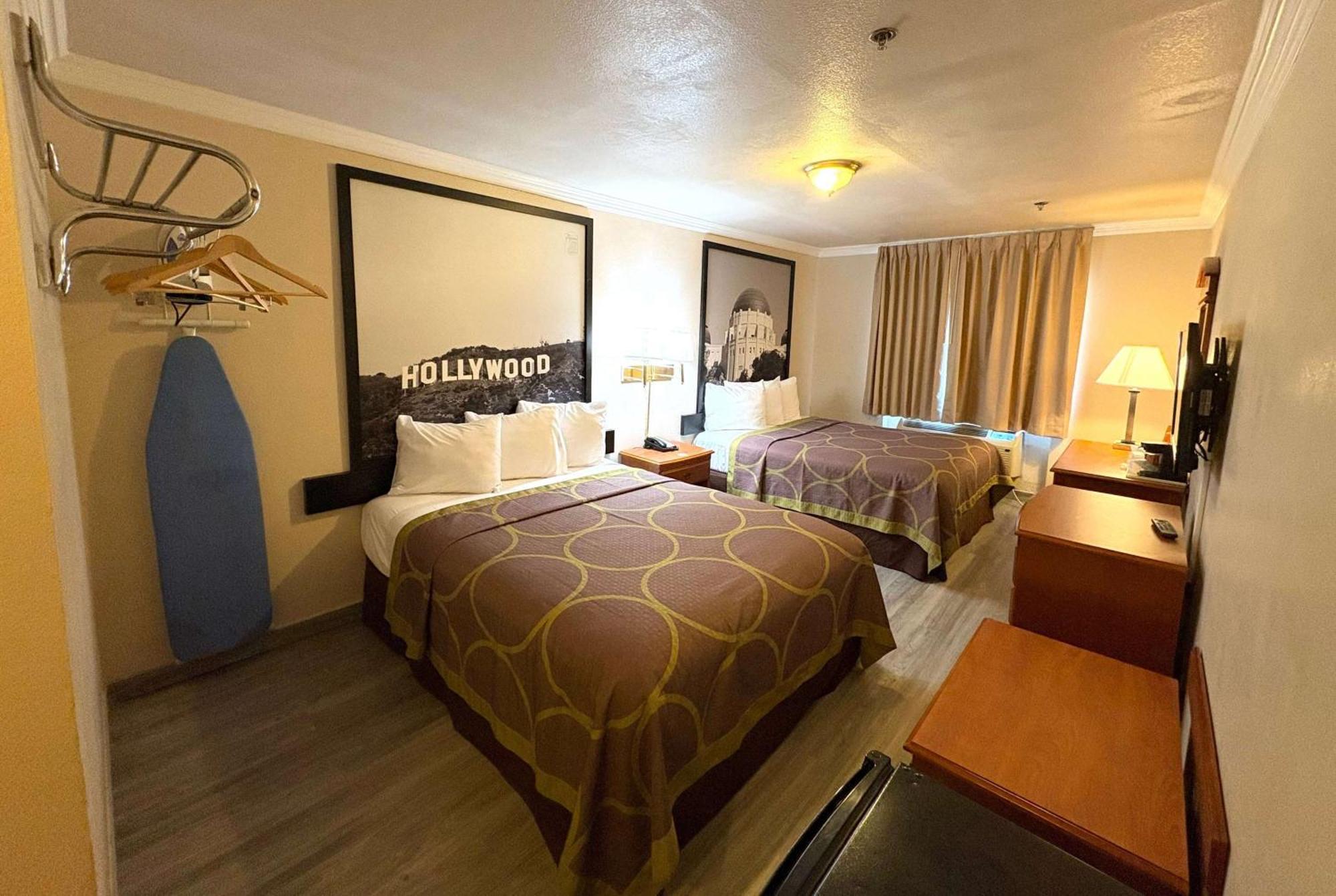 Super 8 By Wyndham Hollywood/La Area Motel Los Angeles Ngoại thất bức ảnh